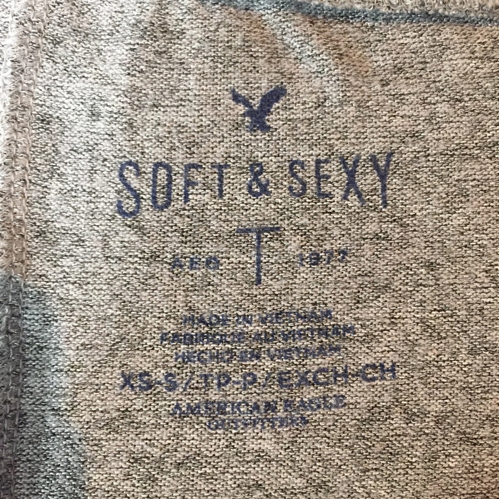 American Eagle Soft and Sexy Cropped T Shirt - Picture 4 of 5